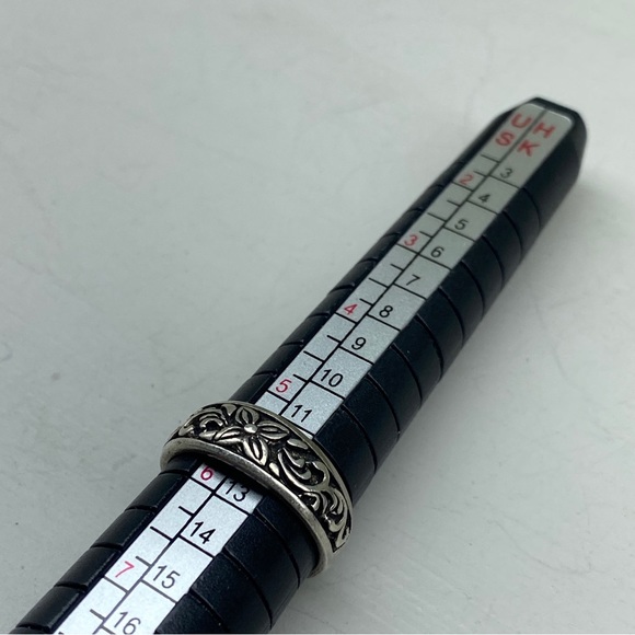 Black Satin Scroll Work And Floral Sterling Silver Ring - Picture 6 of 11